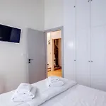 Apartamento The Heart Of Syra - Your In Hermópolis