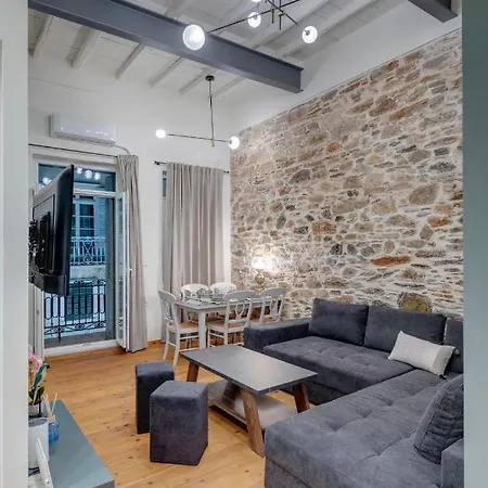 The Heart Of Syra - Your In Ermoupolis Apartment *