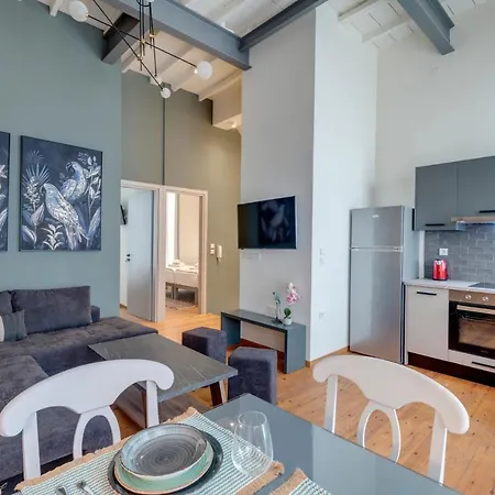 Apartment The Heart Of Syra - Your In Ermoupolis *