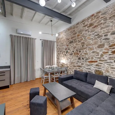 The Heart Of Syra - Your In Ermoupolis Apartment *