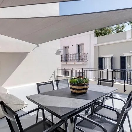 The Heart Of Syra - Your In Ermoupolis Apartment *
