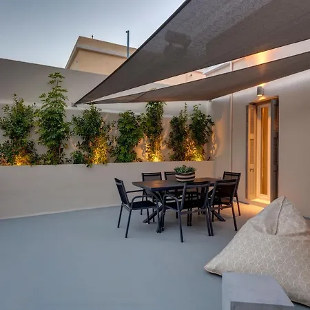 Apartment The Heart Of Syra - Your In Ermoupolis