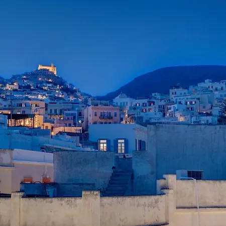 Apartment The Heart Of Syra - Your In Ermoupolis *