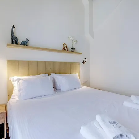 Apartment The Heart Of Syra - Your In Ermoupolis